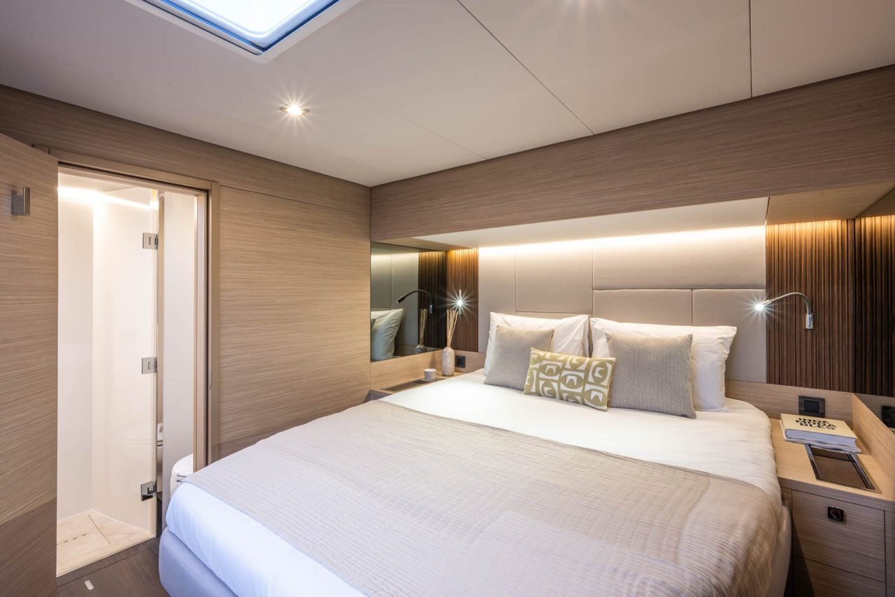 Large luxury suite on the Lagoon 60 catamaran