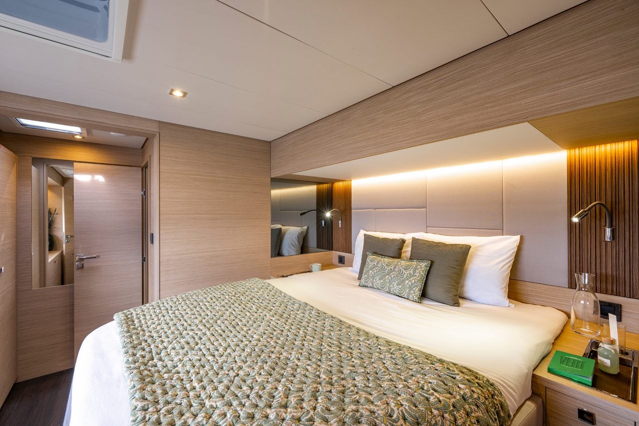 Large luxury suite on the Lagoon 60 catamaran